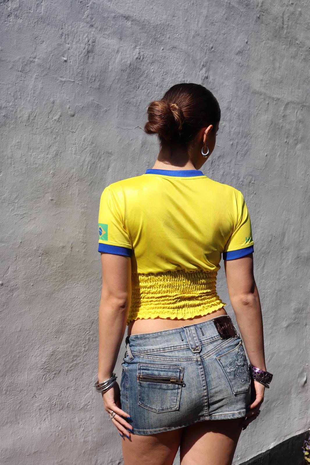 Yellow · view 3